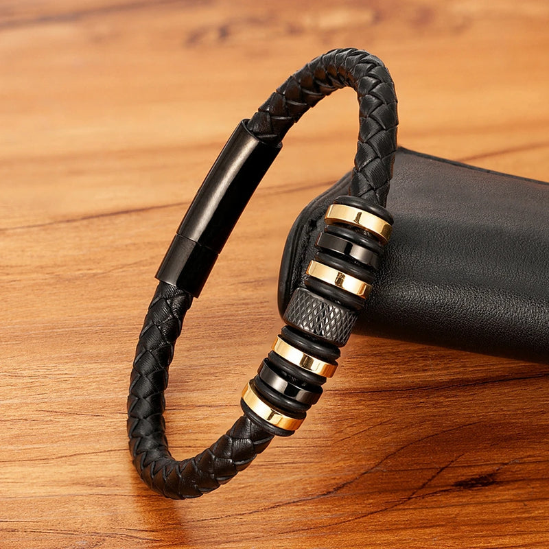 Pulseira Masculina Trançada com Detalhes Sofisticados